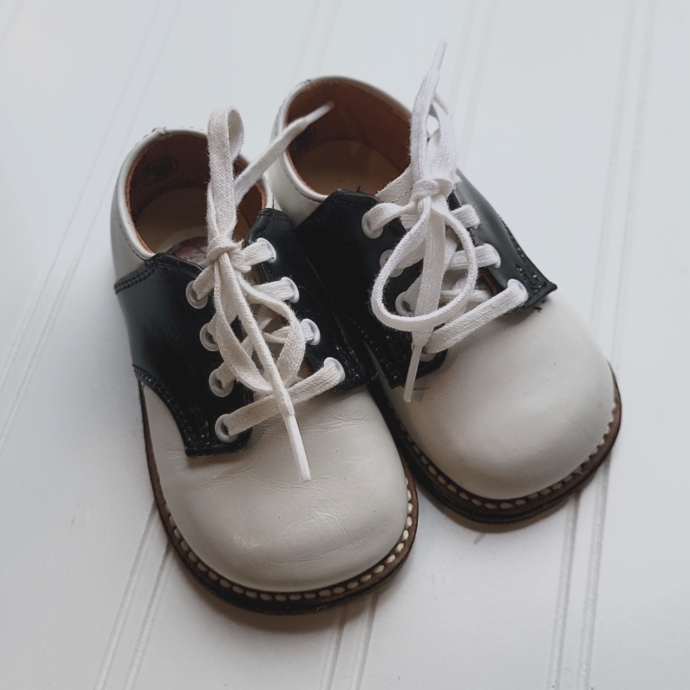 Baby Saddle Shoes Size 2 Vintage 50s